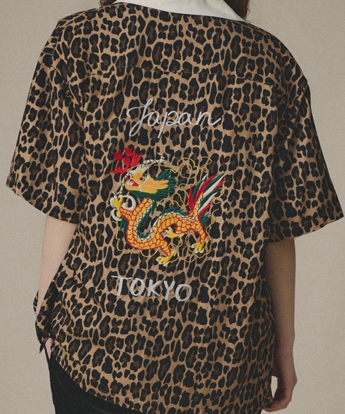 Universal Style Wear(ユニバーサルスタイルウェア)の「Universal Style Wear ドラゴン スーベニア シャツ(シャツ/ブラウス・メンズ・ブラック/ピンク系その他/オフホワイト/ベージュ系その他/ブラック系その他・MEDIUM/LARGE/X-LARGE)」の18枚目の写真
