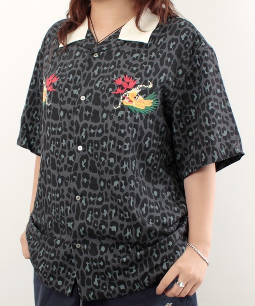 Universal Style Wear(ユニバーサルスタイルウェア)の「Universal Style Wear ドラゴン スーベニア シャツ(シャツ/ブラウス・メンズ・ブラック/ピンク系その他/オフホワイト/ベージュ系その他/ブラック系その他・MEDIUM/LARGE/X-LARGE)」の7枚目の写真