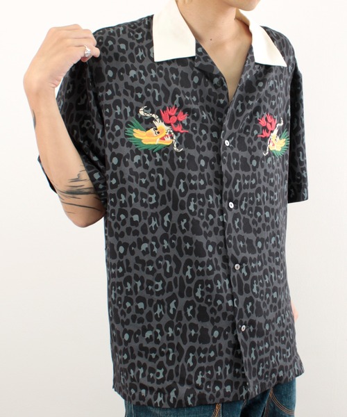 Universal Style Wear(ユニバーサルスタイルウェア)の「Universal Style Wear ドラゴン スーベニア シャツ(シャツ/ブラウス・メンズ・ブラック/ピンク系その他/オフホワイト/ベージュ系その他/ブラック系その他・MEDIUM/LARGE/X-LARGE)」の8枚目の写真