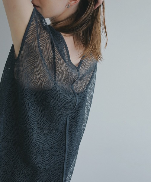 MANOF(マノフ)の「SHEER CROCHET KNIT TOPS(ニット/セーター・レディース・グリーン/アイボリー/チャコールグレー・FREE)」の16枚目の写真