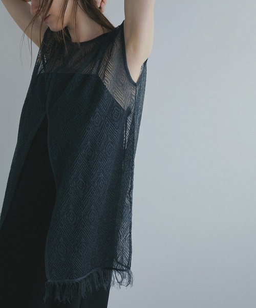 MANOF(マノフ)の「SHEER CROCHET KNIT TOPS(ニット/セーター・レディース・グリーン/アイボリー/チャコールグレー・FREE)」の17枚目の写真