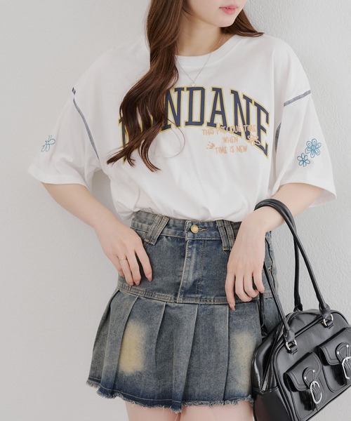 continuer de NICE CLAUP(コンティニューデナイスクラップ)の「ロゴMIX刺繍Tシャツ(Tシャツ/カットソー・レディース・スミクロ/ブルー/オフホワイト/オートミール・FREE)」の1枚目の写真