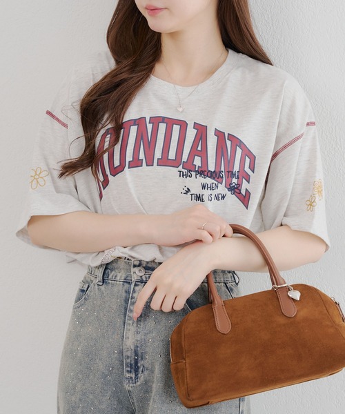 continuer de NICE CLAUP(コンティニューデナイスクラップ)の「ロゴMIX刺繍Tシャツ(Tシャツ/カットソー・レディース・スミクロ/ブルー/オフホワイト/オートミール・FREE)」の16枚目の写真