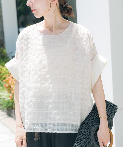 ITEMS URBANRESEARCH（アイテムズ アーバンリサーチ）の「シアーチェックレイヤードブラウス（シャツ/ブラウス・レディース・ブラック/ライトベージュ・FREE）」の2枚目の写真