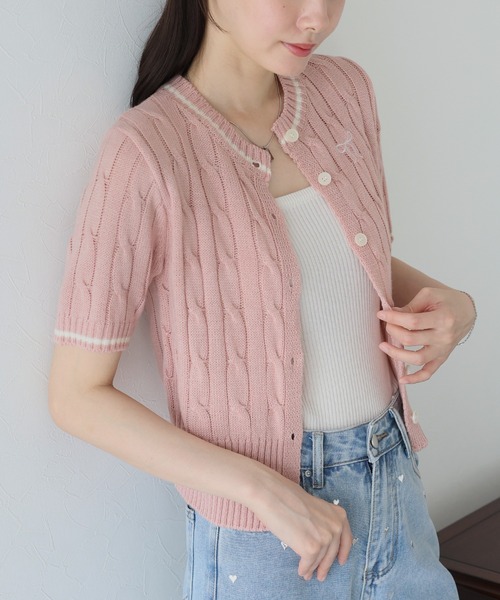 BLUEEAST(ブルーイースト)の「リボン刺繍ケーブルカーディガン(カーディガン/ボレロ・レディース・アイボリー/ピンク/ネイビー・MEDIUM)」の5枚目の写真