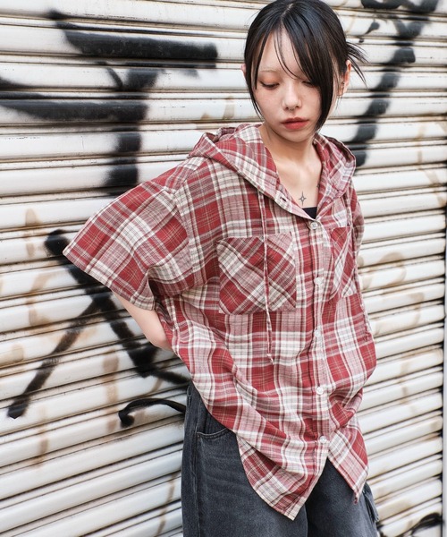 WEGO（ウィゴー）の「WEGO/フードチェックBIGシャツ（シャツ/ブラウス・レディース・ネイビー/ブラック/レッド・FREE）」の21枚目の写真