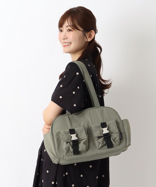 one'sterrace(ワンズテラス)の「LIZ カッチリンボストン(ボストンバッグ・レディース・カーキ系5/グレー系その他7・99)」の19枚目の写真
