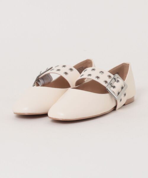 STEVE MADDEN（スティーブマデン）の「メタルバックルフラットシューズ/S.MADDEN ATLANTICA-VA（パンプス・レディース・ブラック/アイボリー・22.5cm/23.0cm/23.5cm/23.5-24/24.0cm/24.5cm）」の8枚目の写真
