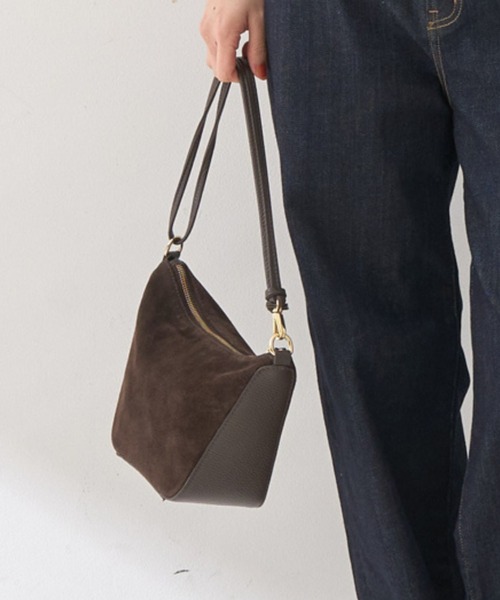 AULENTTI（オウレンティ）の「【AULENTTI/オウレンティ】チェーン付3Wayレザーショルダー（トートバッグ・レディース・ダークブラウン・フリー）」の6枚目の写真