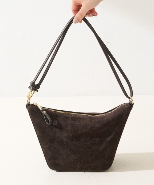 AULENTTI（オウレンティ）の「【AULENTTI/オウレンティ】チェーン付3Wayレザーショルダー（トートバッグ・レディース・ダークブラウン・フリー）」の17枚目の写真