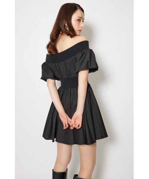 rienda(リエンダ)の「MA-1オフショルミニフレアワンピース 秋服(ワンピース・レディース・ベージュ/ブラック/ライトピンク・SMALL/MEDIUM)」の18枚目の写真