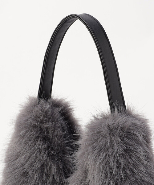 MONO　COMME CA（モノコムサ）の「フェイクファー ワンショルダー バッグ（ショルダーバッグ・レディース・モカ/アイボリー/グレー・FREE）」の19枚目の写真