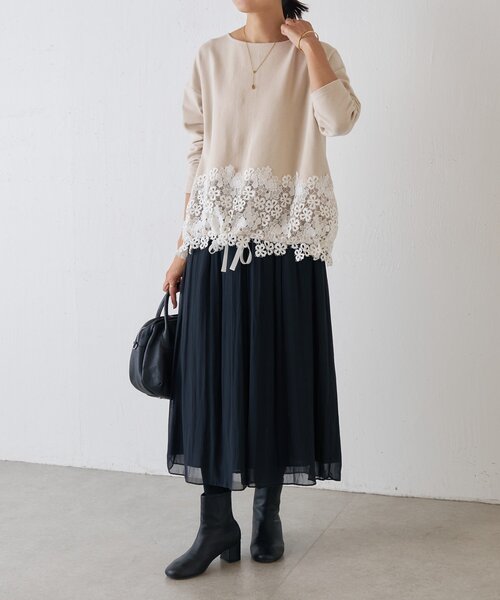 【BEARDSLEY】レース切替カットソー　黒　SIZEF BEARDSLEY（ビアズリー）の「裾レースカットソー（Tシャツ