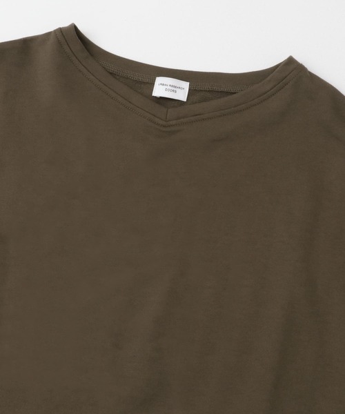 URBAN RESEARCH DOORS(アーバンリサーチドアーズ)の「『UR GREEN』ミニ裏毛変形プルオーバー(Tシャツ/カットソー・レディース・ブラック/カーキ/グレー系その他・MEDIUM)」の13枚目の写真