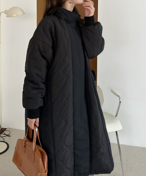 Eclat one(エクラワン)の「【Eclat one】スタンドネック キルト 中綿 ロングコート(ダウンジャケット/コート・レディース・アイボリー/カーキ/ブラック・M/L)」の17枚目の写真