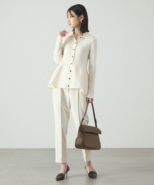 CAST:（キャストコロン）の「【イージーケア】ペプラムニット（ニット/セーター・レディース・レッド/オフホワイト/ブラック・M）」の6枚目の写真