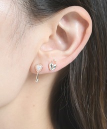 ピアス（両耳用）（ゴールド/金色系・フラワーモチーフ）ファッション