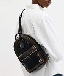 COACH（コーチ）の「チャーター パック・ラブド レザー（ボディバッグ/ウエストポーチ・メンズ）」