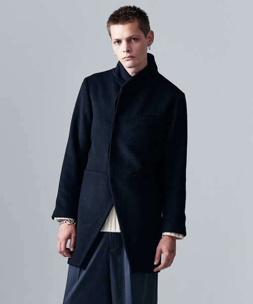 glamb（グラム）の「Blue Noise Stand Collar Coat / ブルーノイズスタンドカラーコート（ステンカラーコート・メンズ・ブラック/グレー・S/M/L）」の2枚目の写真