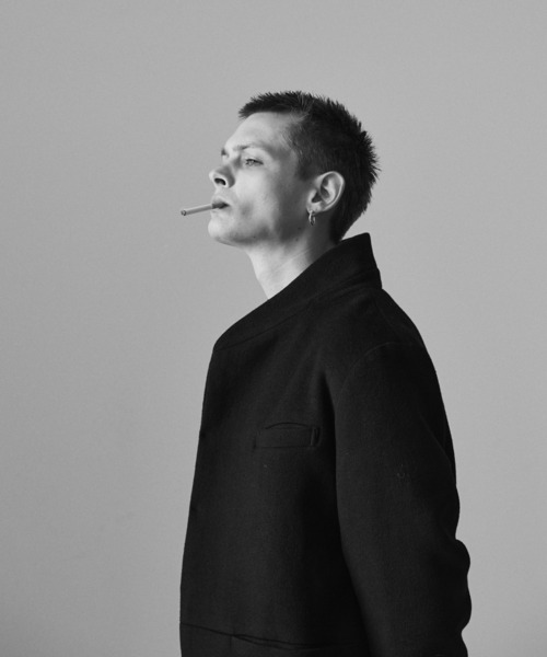 glamb（グラム）の「Blue Noise Stand Collar Coat / ブルーノイズスタンドカラーコート（ステンカラーコート・メンズ・ブラック/グレー・S/M/L）」の7枚目の写真