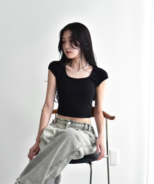 Y/lim（イリム）の「カップ付きスクエアフレンチTシャツ（Tシャツ/カットソー・レディース・レッド/ブラック/オフホワイト・FREE）」の2枚目の写真