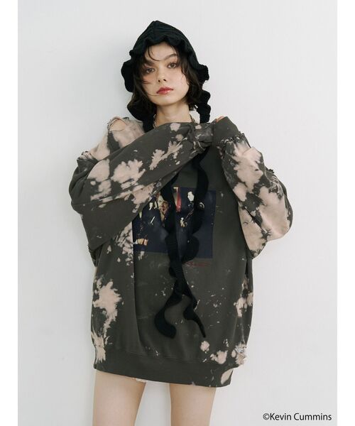 jouetie（ジュエティ）の「【KevinCummins×jouetie】フォトダメージプルオーバー スウェット トレーナー（スウェット・レディース・アイボリー/ブラック/ブルー・MEDIUM）」の19枚目の写真