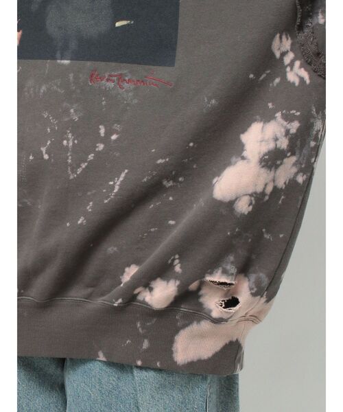 jouetie（ジュエティ）の「【KevinCummins×jouetie】フォトダメージプルオーバー スウェット トレーナー（スウェット・レディース・アイボリー/ブラック/ブルー・MEDIUM）」の7枚目の写真