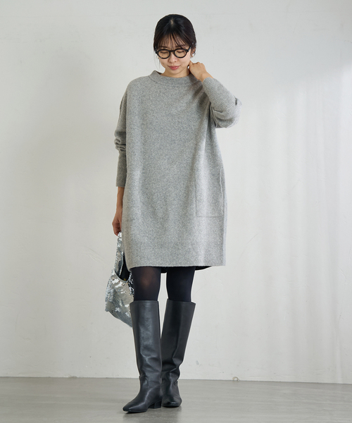 IENA(イエナ)の「《WEB限定/追加》ウールカシミヤ チュニックワンピース(ニット/セーター・レディース・ライトグレー/ブラック・FREE)」の5枚目の写真