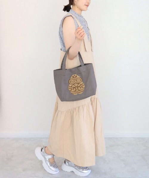 Bleu Bleuet(ブルーブルーエ)の「ミステリーキャンバストートバッグ(トートバッグ・レディース・アイボリー/ブルー/グレー・FREE)」の12枚目の写真