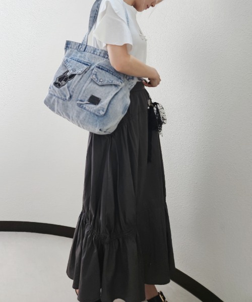 CRYSTAL BALL(クリスタルボール)の「2ポケットデニムトートバッグ(ショルダーバッグ・レディース・サックスブルー・FREE)」の2枚目の写真