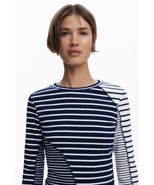 Desigual（デシグアル）の「パッチワークストライプ ラウンドネック長袖Tシャツ（Tシャツ/カットソー・レディース・ブラック・S/M/L/XL/XS）」の3枚目の写真