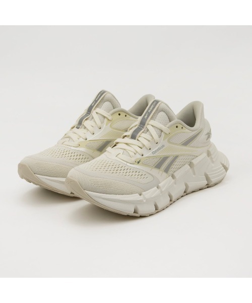 Reebok(リーボック)の「フロートジグ 2 / FLOATZIG 2(スニーカー・レディース・ブラック×ホワイト/ホワイト×イエロー/アイボリー/ブラック・22.5cm/23.0cm/23.5cm/24.5cm/24.0cm/25.0cm/25.5cm/26.0cm)」の11枚目の写真