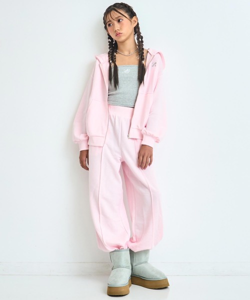 ANAP GｉRL（アナップガール）の「ラウンジウェアー 裏毛 パーカー【親子お揃い】【キッズお揃い】（パーカー・キッズ・グレー/ブラック/ピンク・XS/S/M）」の17枚目の写真