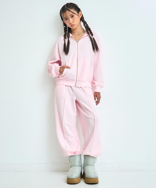 ANAP GｉRL（アナップガール）の「ラウンジウェアー 裏毛 パーカー【親子お揃い】【キッズお揃い】（パーカー・キッズ・グレー/ブラック/ピンク・XS/S/M）」の18枚目の写真