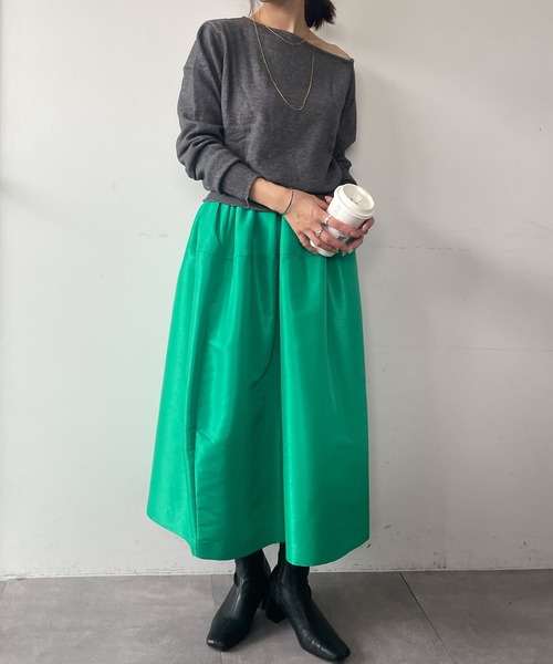 Ampirula(アンピルーラ)の「ニット 長袖 トップス プルオーバー ボートネック オフショルダー カラーニット 秋 冬(ニット/セーター・レディース・イエロー/ピンク/オフホワイト/グレー/チャコールグレー・FREE)」の13枚目の写真
