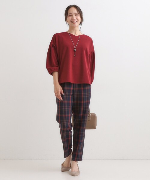 DRESKIP（ドレスキップ）の「【2点セット/7分袖】大人のきれい見え お袖タック入りアクセ付きトップス（Tシャツ/カットソー・レディース・ナチュラル/ダークブラウン/ブラック/レッド系1・01/02/03/04）」の13枚目の写真