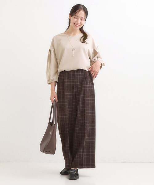 DRESKIP(ドレスキップ)の「【2点セット/7分袖】大人のきれい見え お袖タック入りアクセ付きトップス(Tシャツ/カットソー・レディース・ナチュラル/ダークブラウン/ブラック/レッド系1・01/02/03/04)」の19枚目の写真