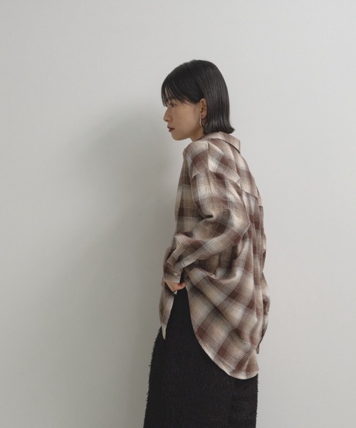 Shelly island(シェリーアイランド)の「チェックオーバーシャツ(シャツ/ブラウス・レディース・ホワイト/ブラウン/ブルー・FREE)」の13枚目の写真