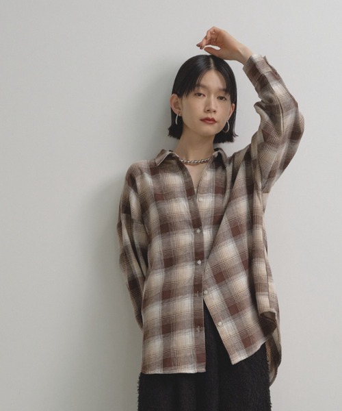 Shelly island(シェリーアイランド)の「チェックオーバーシャツ(シャツ/ブラウス・レディース・ホワイト/ブラウン/ブルー・FREE)」の16枚目の写真