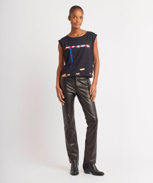 agnes b.(アニエスベー)の「フォトプリント ボートネック ノースリーブ Tシャツ "Grue nuit"(Tシャツ/カットソー・レディース・マルチ・1/2)」の6枚目の写真