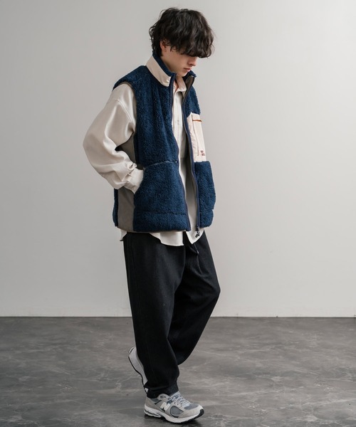 KRIFF MAYER（クリフメイヤー）の「KRIFF MAYER クリフメイヤー スタンドネック配色切替シャギーボアベスト 2514402（ベスト・メンズ・グリーン/マルチ/グレー/ブラック/ナチュラル/ネイビー/ブラウン・XL/L/M）」の11枚目の写真