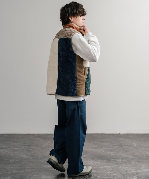 KRIFF MAYER（クリフメイヤー）の「KRIFF MAYER クリフメイヤー スタンドネック配色切替シャギーボアベスト 2514402（ベスト・メンズ・グリーン/マルチ/グレー/ブラック/ナチュラル/ネイビー/ブラウン・XL/L/M）」の14枚目の写真