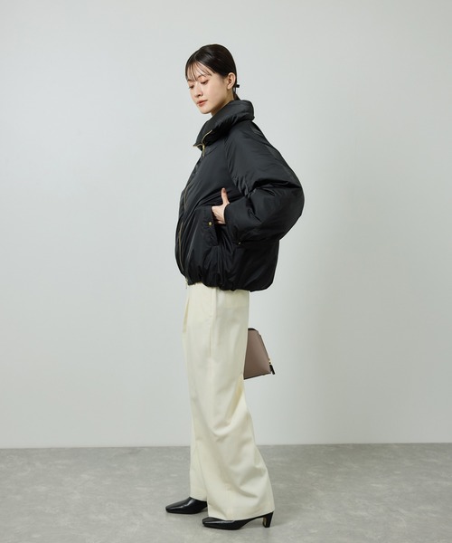 ROPE'（ロペ）の「ハイネックジップショート丈ダウンコート/イージーケア（ダウンジャケット/コート・レディース・ブラック/ネイビー・FREE）」の10枚目の写真