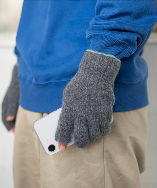 TEMBEA(テンベア)の「TEMBEA 2FINGERLESS GUNTE テンベア 2フィンガーレス グンテ 軍手 手袋 ミトン スマホ対応 2025年新作(手袋・レディース・ダークベージュ/グレー/チャコールグレー/クリーム/ベージュ/ライトグレー・FREE)」の3枚目の写真