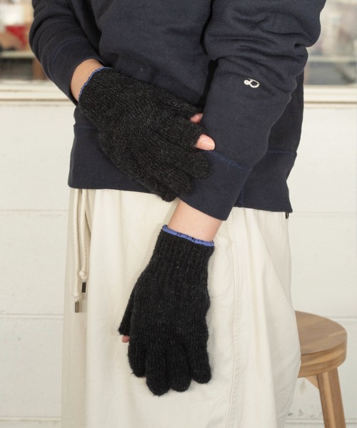 TEMBEA(テンベア)の「TEMBEA 2FINGERLESS GUNTE テンベア 2フィンガーレス グンテ 軍手 手袋 ミトン スマホ対応 2025年新作(手袋・レディース・ダークベージュ/グレー/チャコールグレー/クリーム/ベージュ/ライトグレー・FREE)」の2枚目の写真