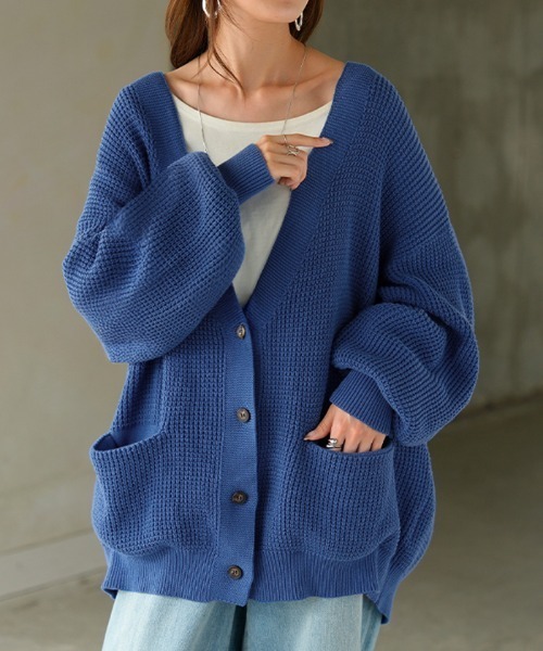 HUG.U（ハグユー）の「綿100％ざっくりワッフルカーディガン（カーディガン/ボレロ・レディース・ブラック/レッド/ブルー/ダークグレー・FREE）」の11枚目の写真