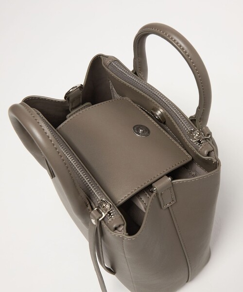 green label relaxing（グリーンレーベルリラクシング）の「2WAYスクエアバッグ / ショルダーバッグ（ショルダーバッグ・レディース・モカ/オフホワイト/ライム/ブラック・FREE）」の5枚目の写真