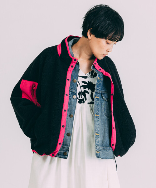 Freada（フリーダ）の「Freada/フリーダ 配色 フリースジャケット（ブルゾン・レディース・ブルー/ブラック・ONE SIZE）」の4枚目の写真