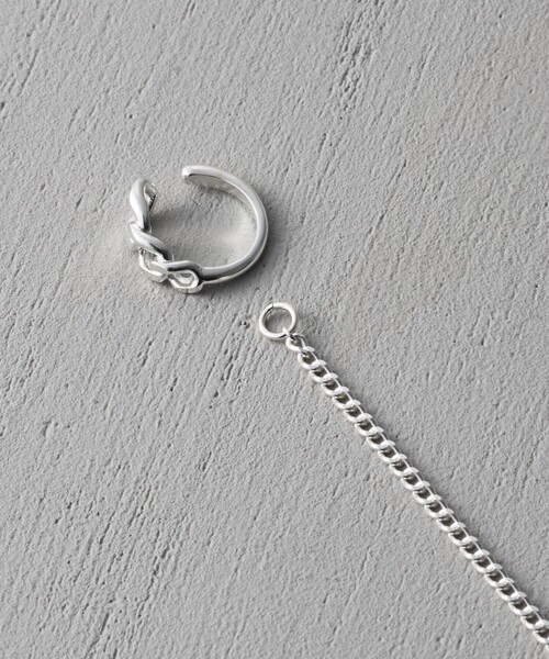 and cloud（アンドクラウド）の「Chain Charm Earring（イヤリング・レディース・シルバー・FREE）」の4枚目の写真