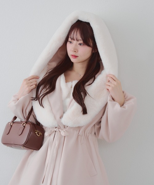 なないろtobechic42♡フード付可愛いハーフコート セール】【デート・推し活にもぴったり！】ファー付ビッグフードコート